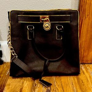 MK large shoulder bag